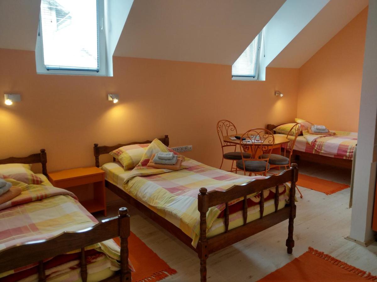 Apartment Harmonija Апатин Экстерьер фото